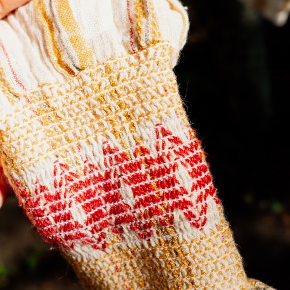 Vintage 70s style off-shoulder long sleeve top - Picture 4 of 4